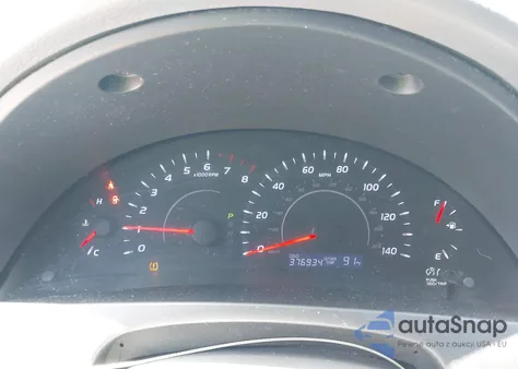 2010 Toyota Camry Le z USA, uszkodzony, nr VIN 4T4BF3EK0AR011594